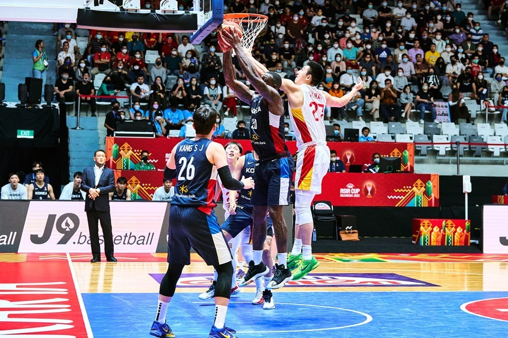 台北对阵中国篮联FIBA比赛如火如荼