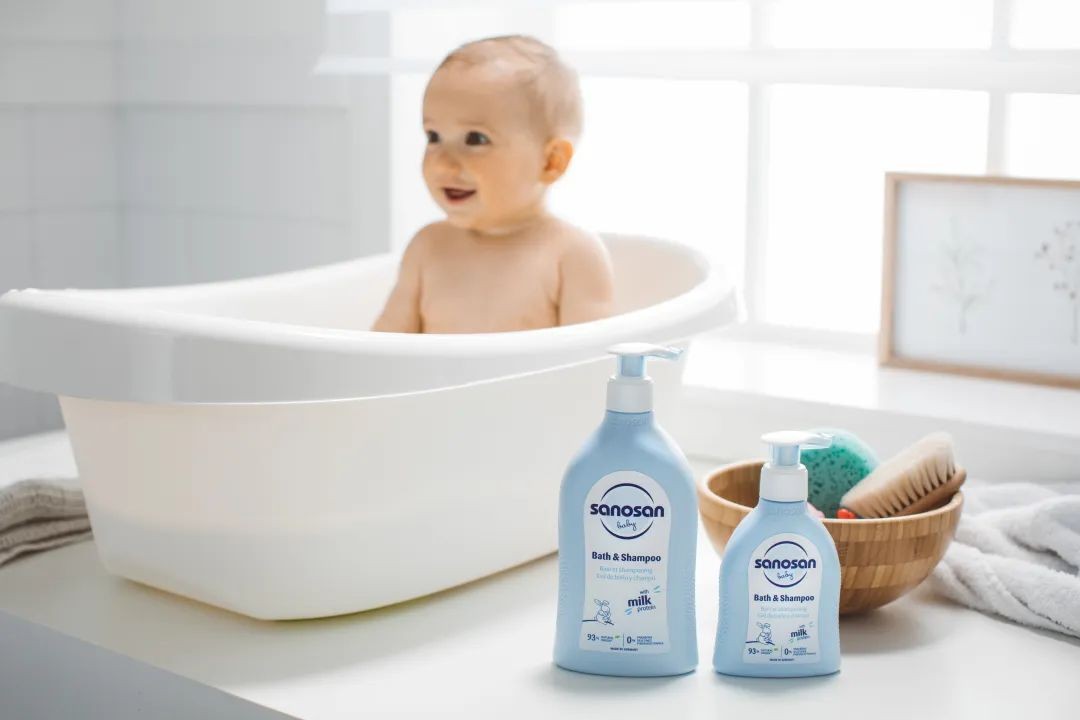哈罗闪婴幼儿洁润洗发沐浴露：洗发沐浴二合一，宝妈们的得力助手