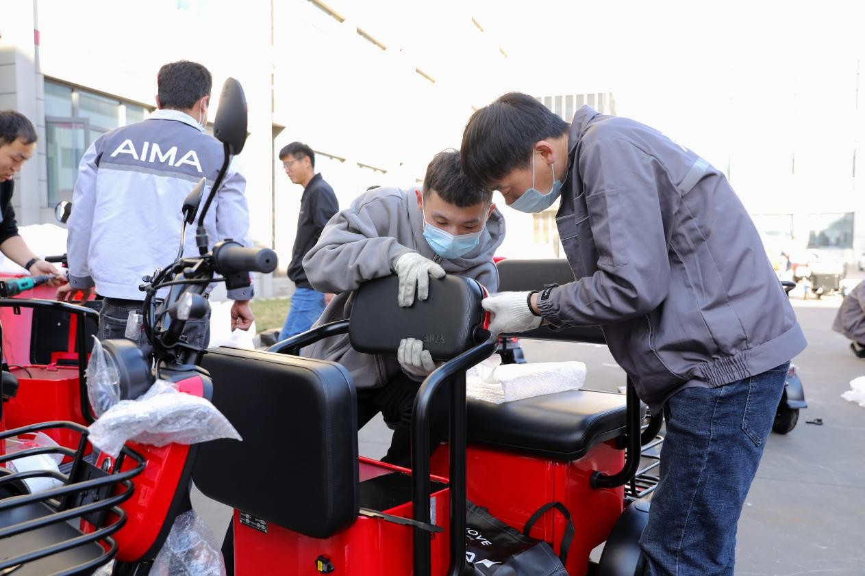 爱玛捐赠100辆电动三轮车驰援静海王口镇，用爱传递抗疫力量