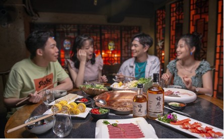 梅见青梅酒，一款长辈们也会爱上的年夜饭必备酒